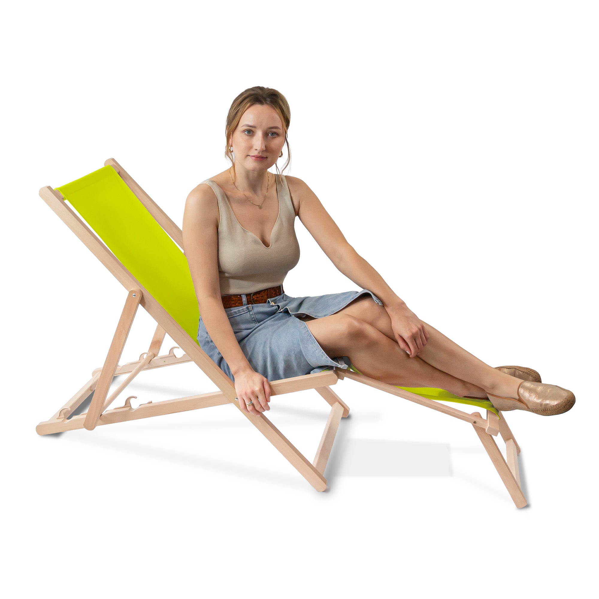 Wooden deck chair with footrest Lime