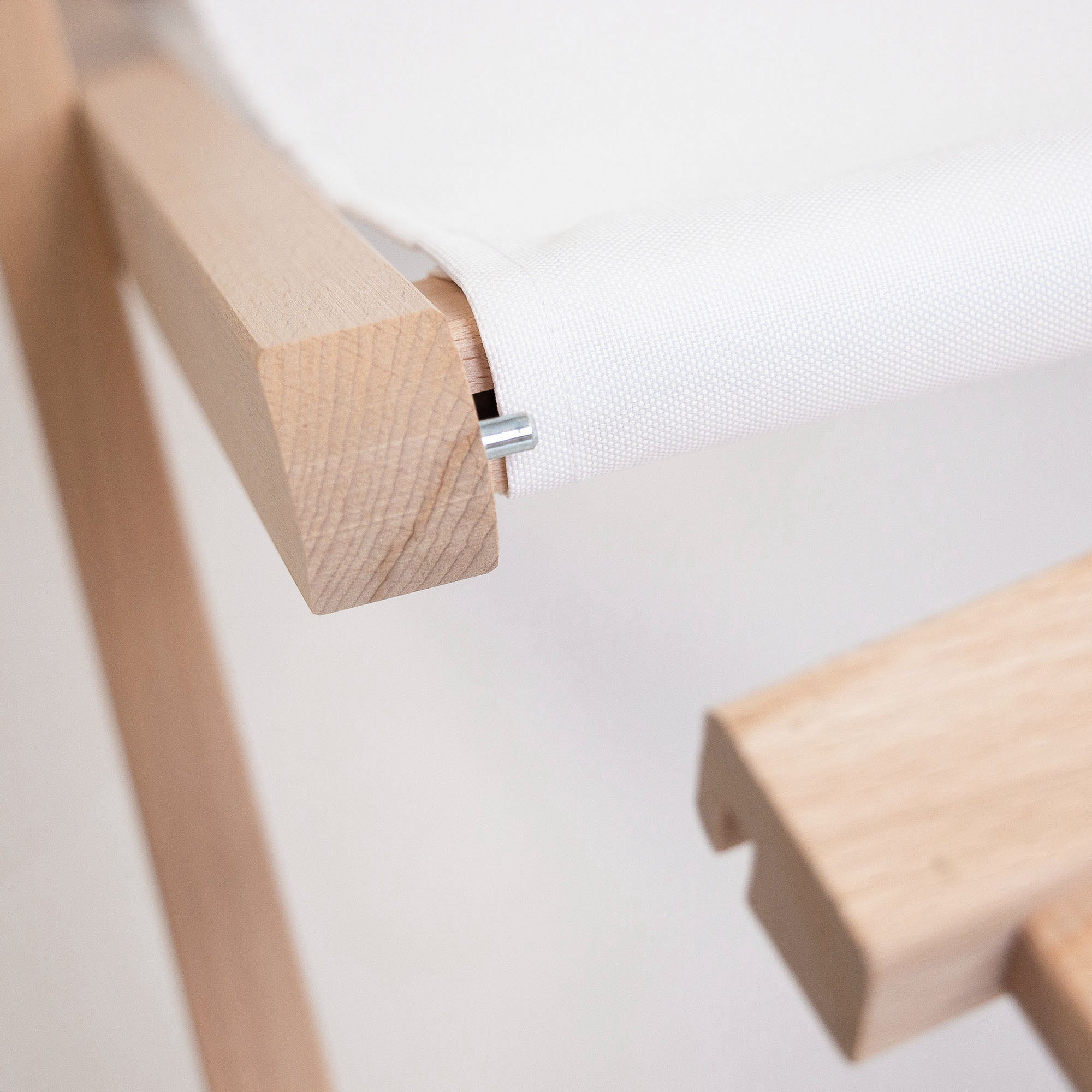 Leżak drewniany z podnóżkiem drewnianym Floral Fantasy