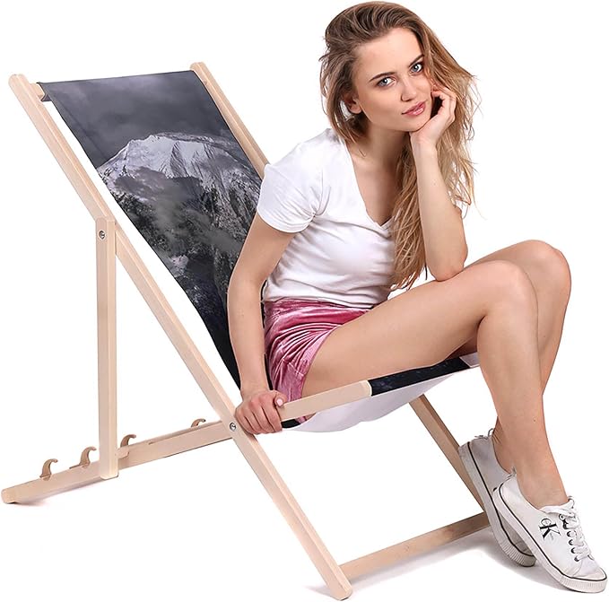 Vintage Wooden Deck Chair Dark Mountains