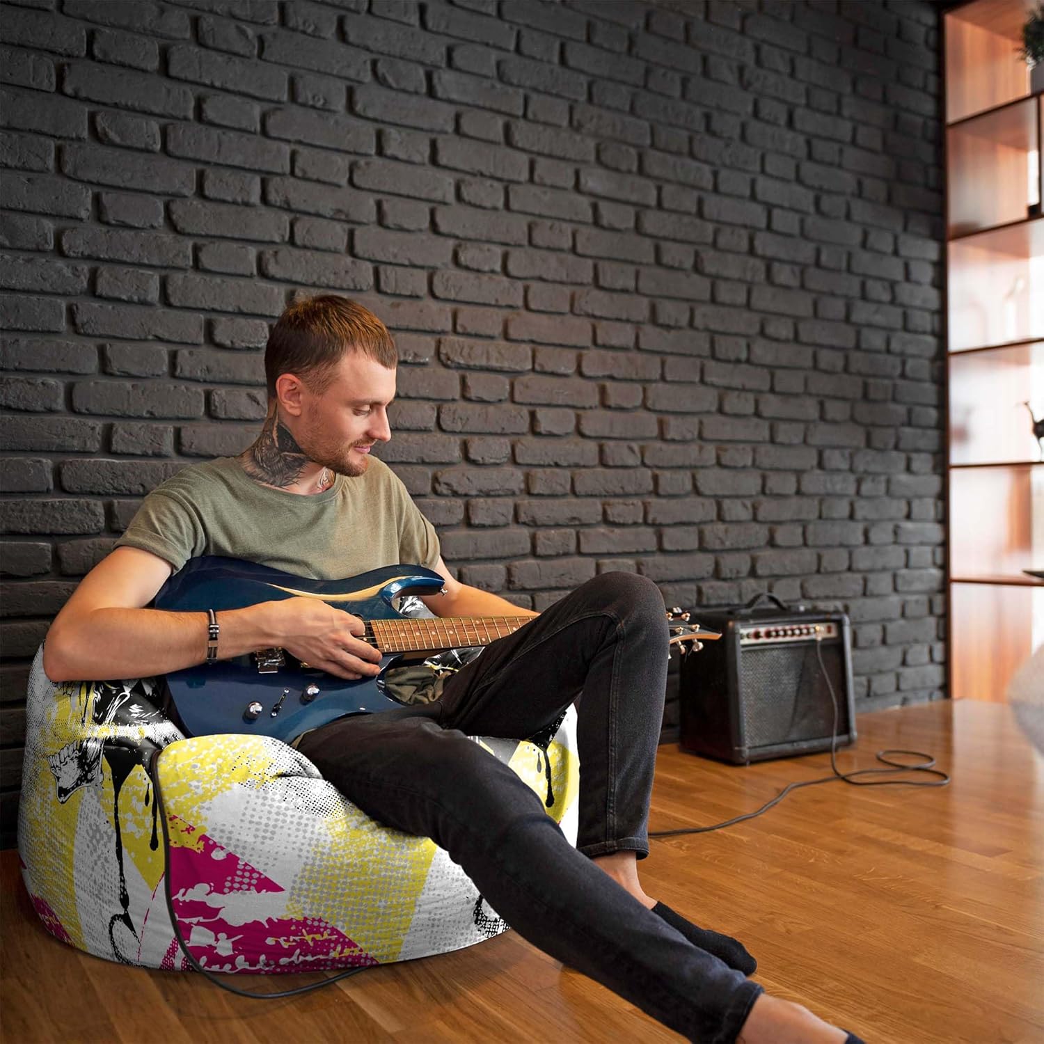 Pearshape Pouf with Footrest Screaming Faces