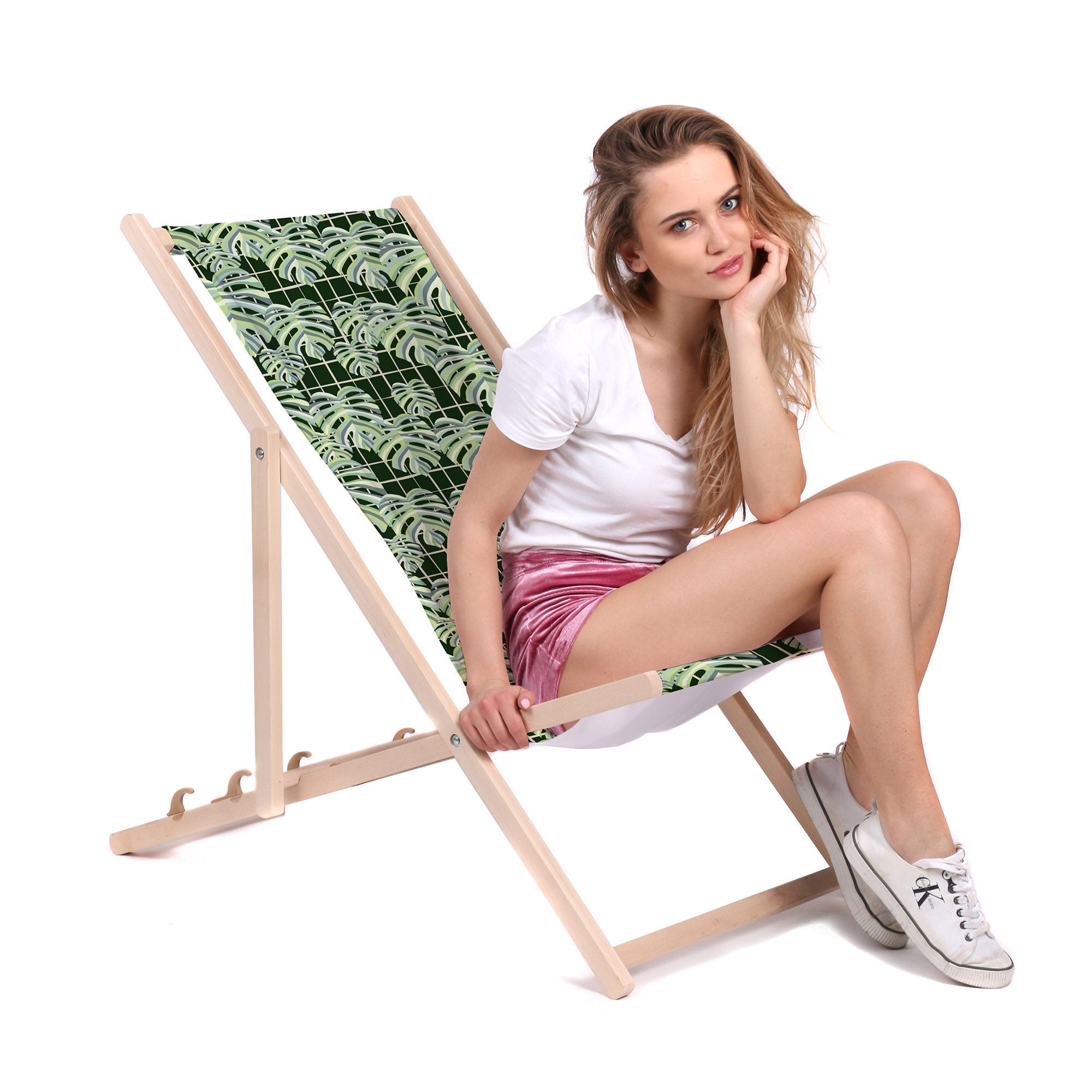 Wooden Lounger Monstera Leaves Grid-M