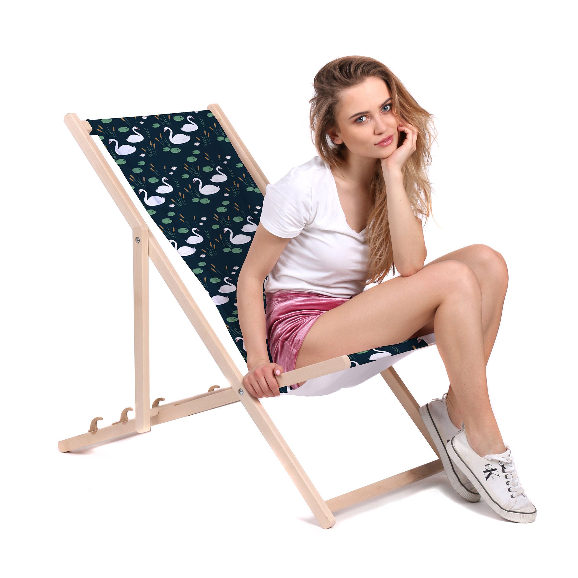 Wooden Deck Chair River Birds-M