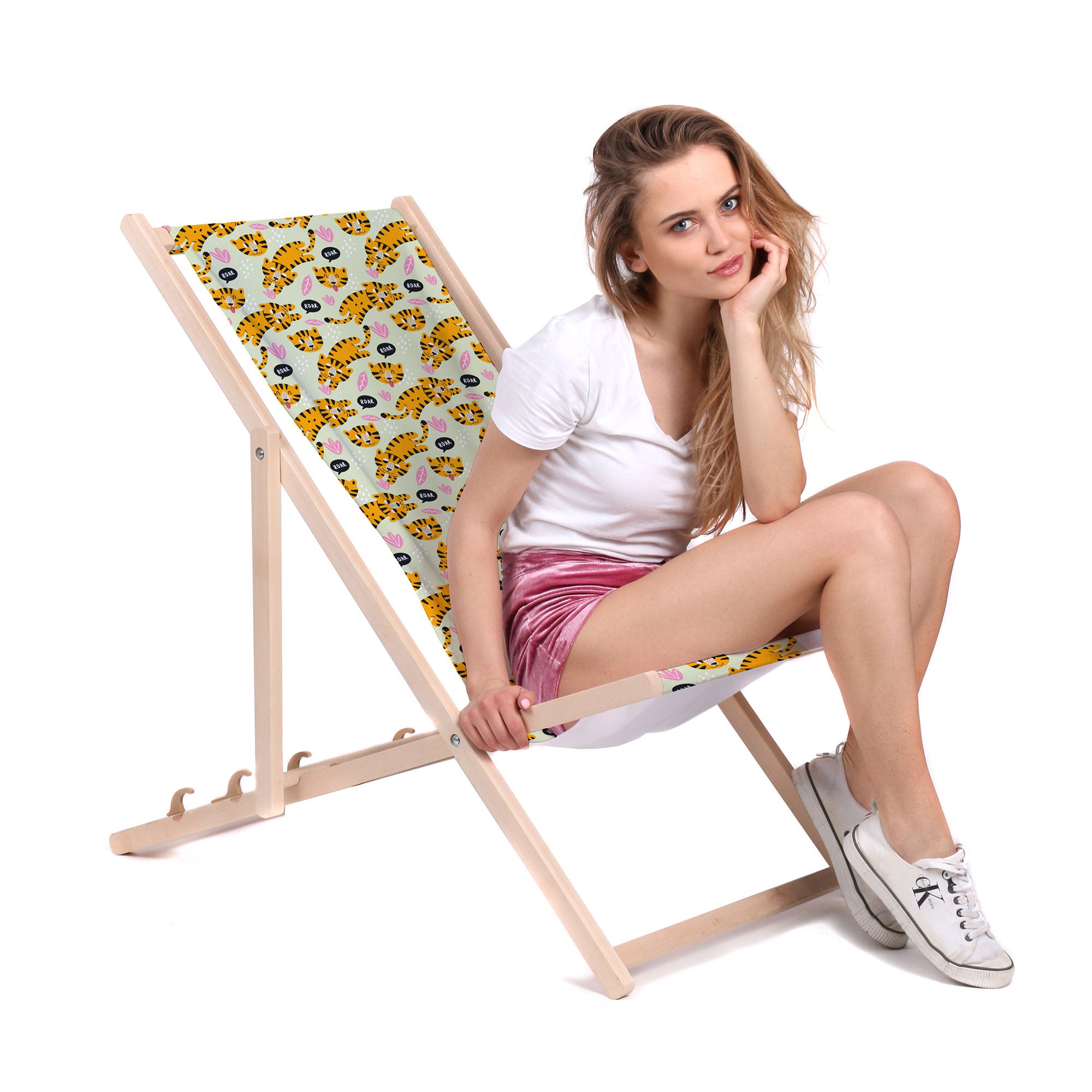 Wooden deck chair Orange Tiger Roar-M