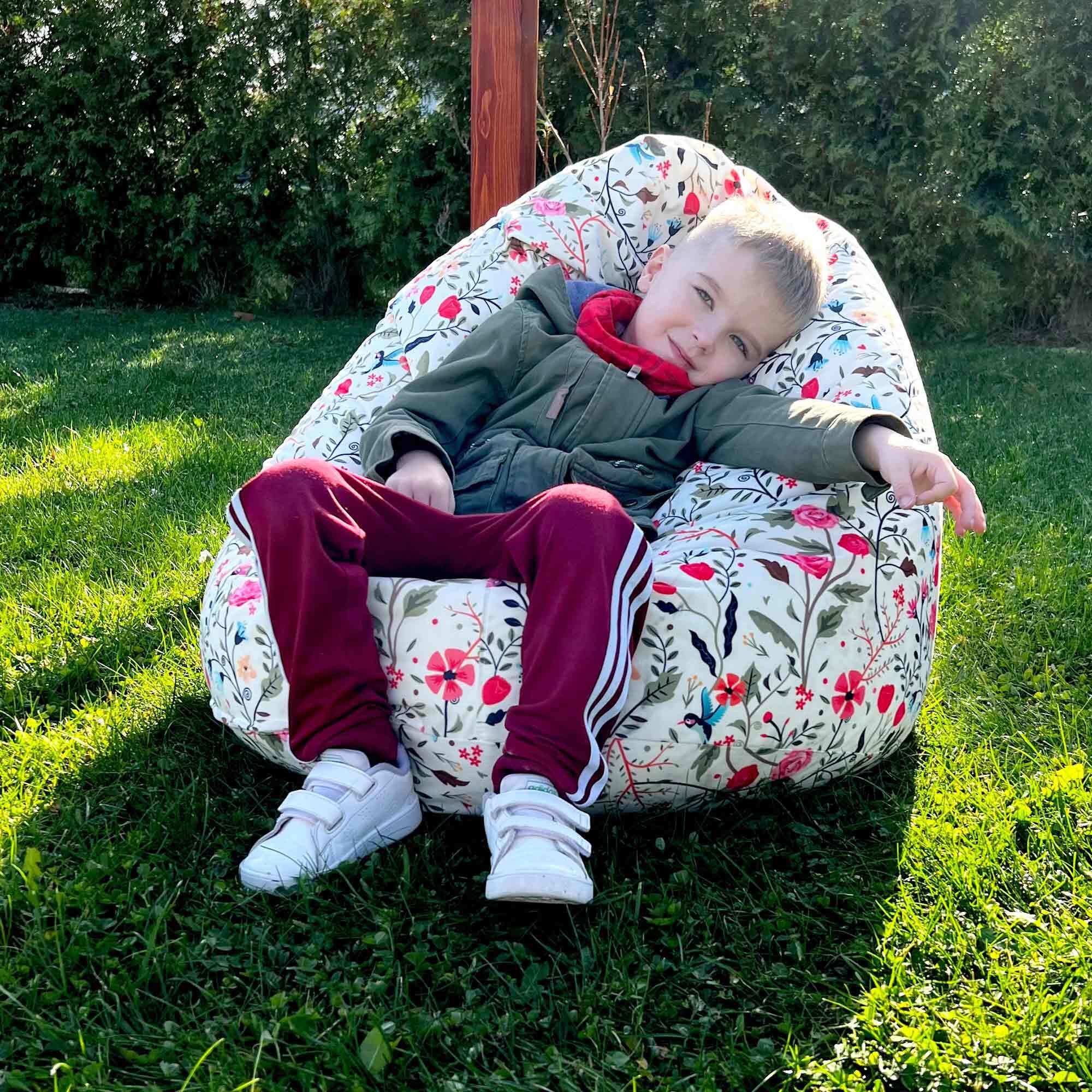 Puf hruškový tvar šedý s květinovým vzorem