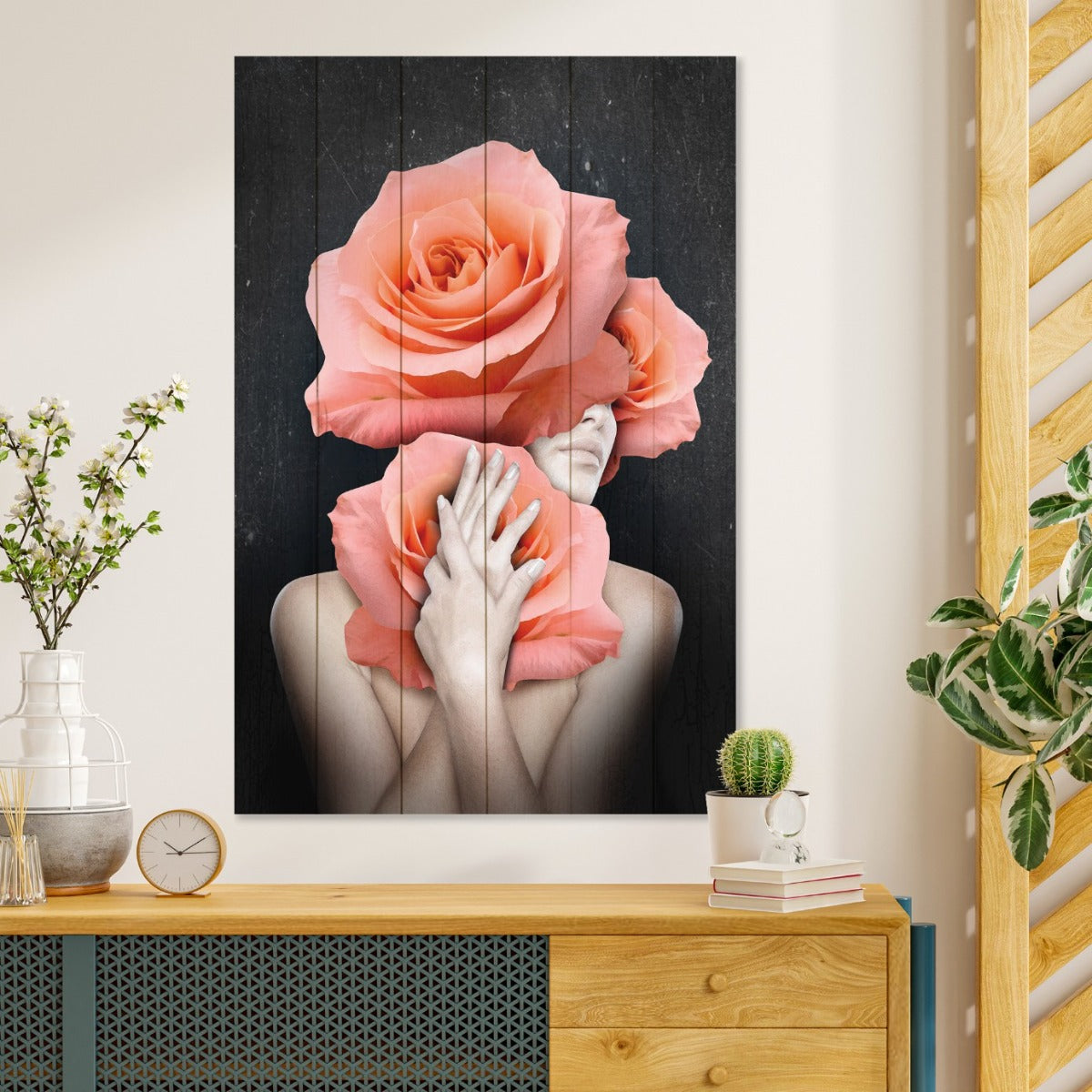 Obraz Wood Žena objímajúca kvety-70x90 cm