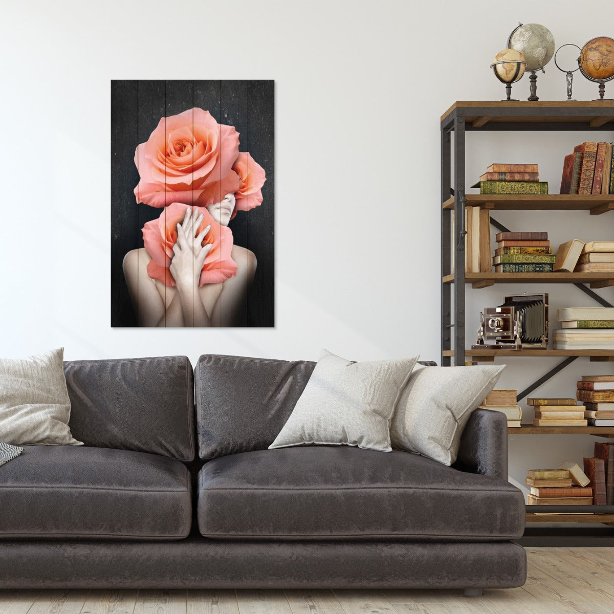 Obraz Wood Žena objímajúca kvety-70x90 cm